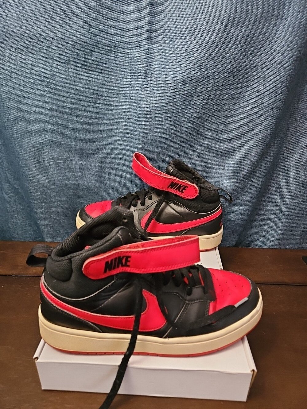 Nike Court Borough Mid 2 GS Bred Black University Red Size 6Y - Picture 14 of 16